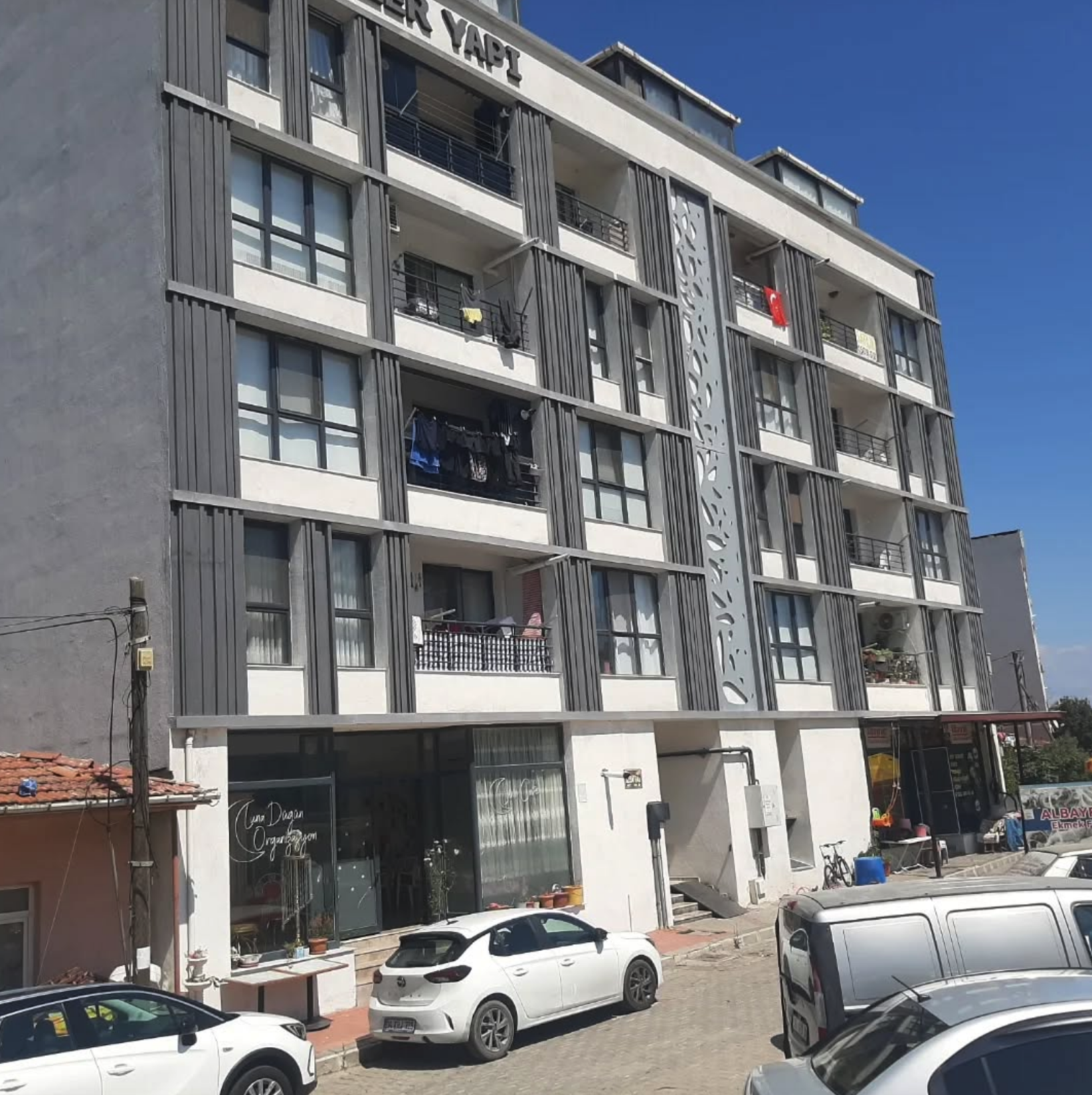 Albayrak Apartmani